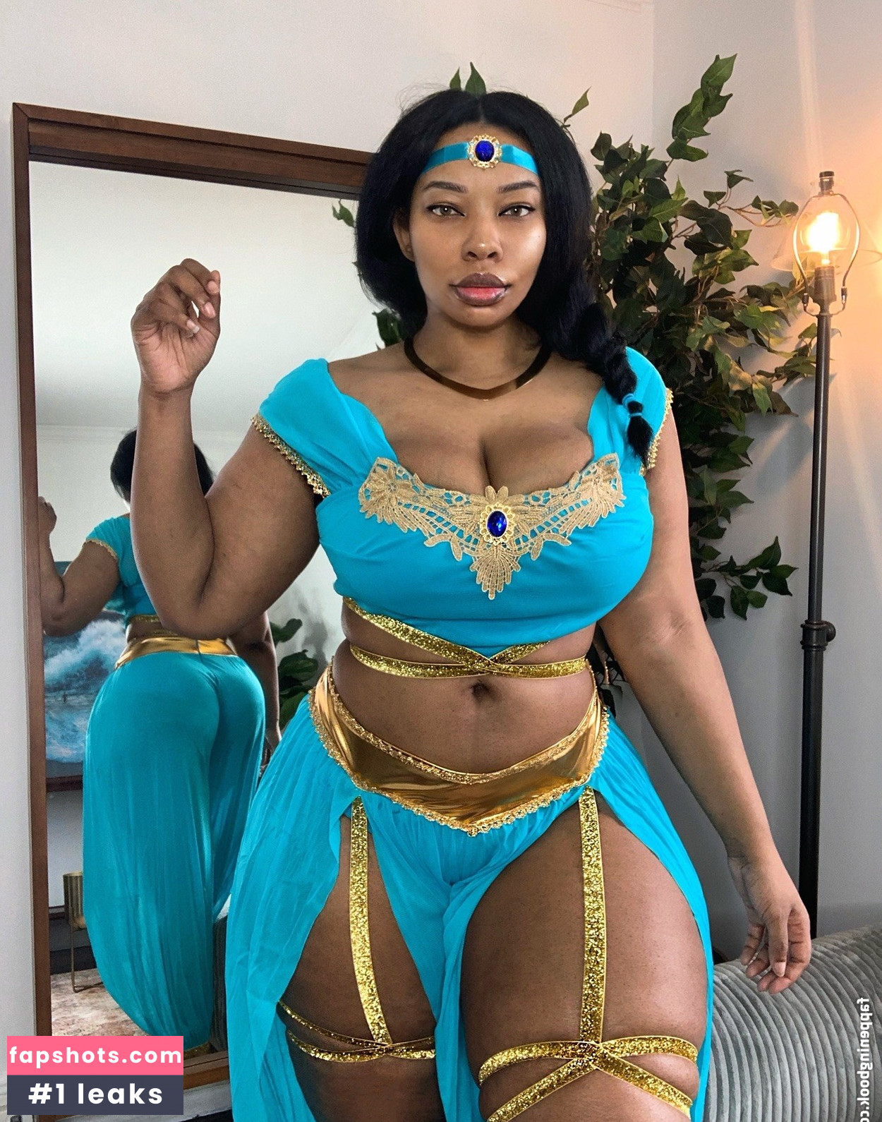 Rachel Storms gallery photo #30