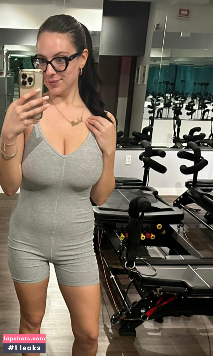 Rachel Winchester gallery photo #19