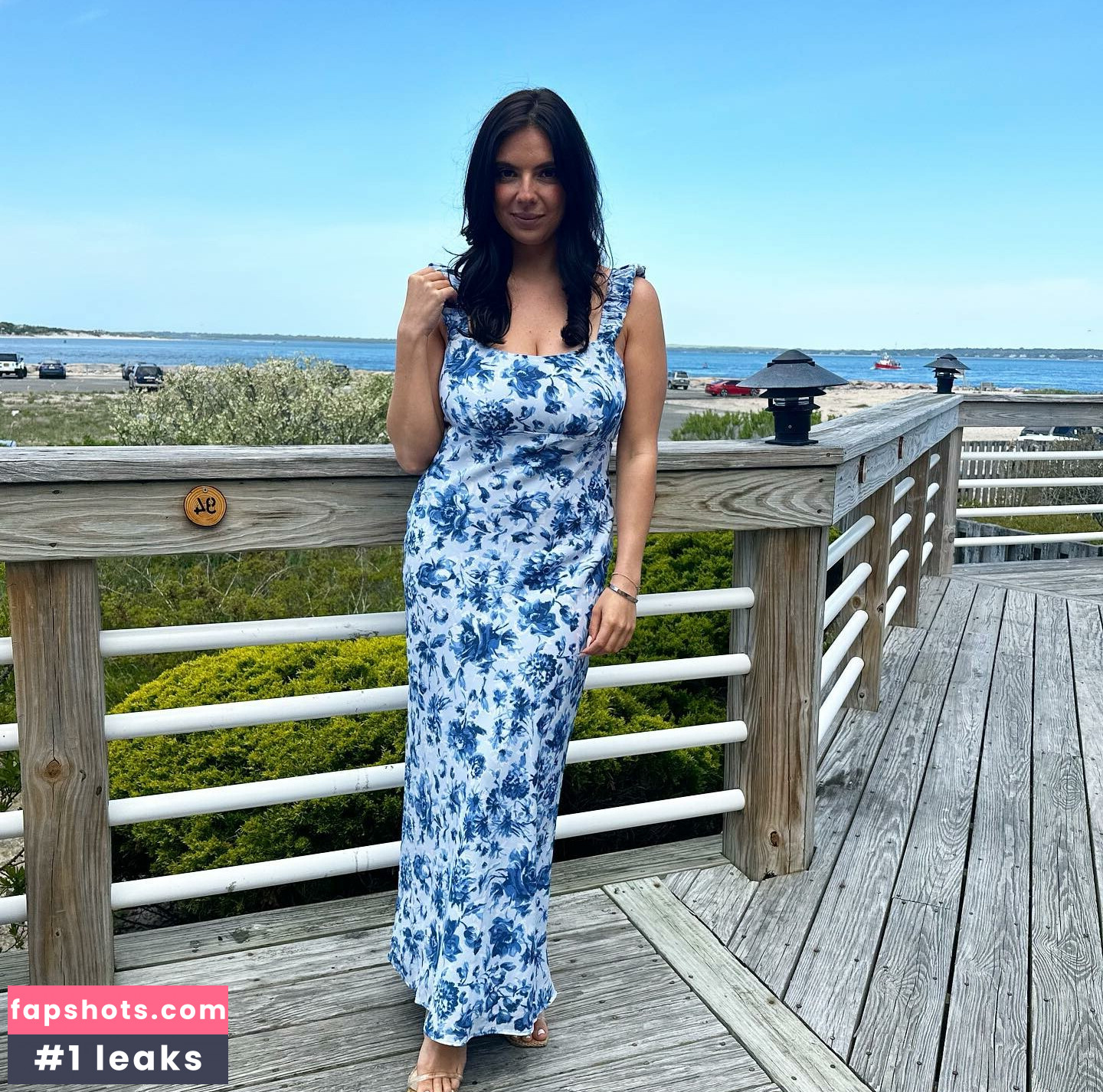 Rachel Winchester gallery photo #4