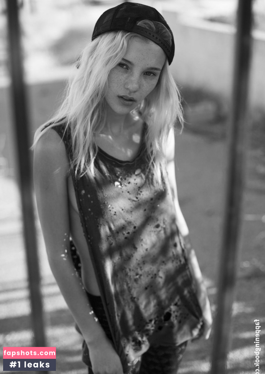 Rachel Yampolsky gallery photo #49