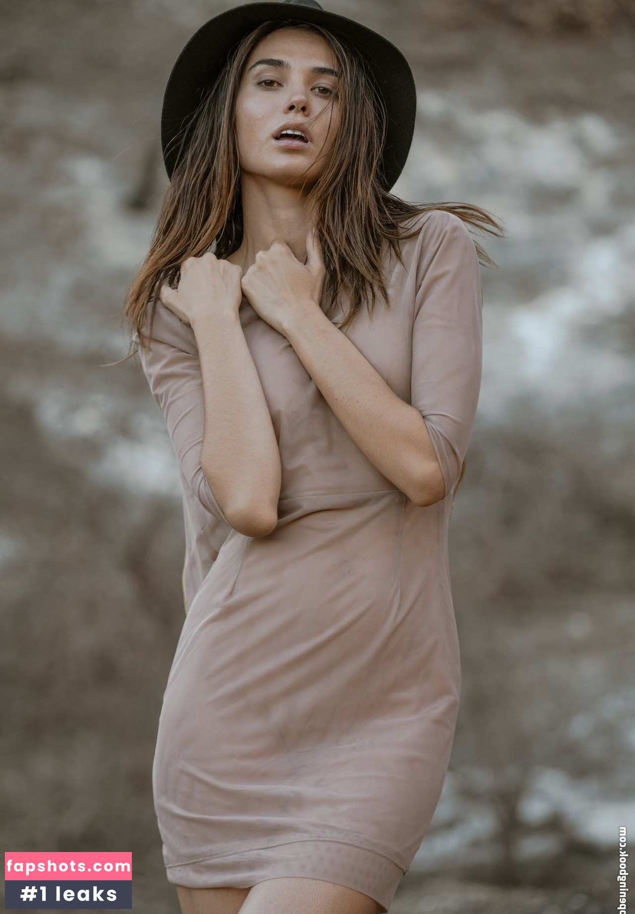 Rachell Vallori gallery photo #30