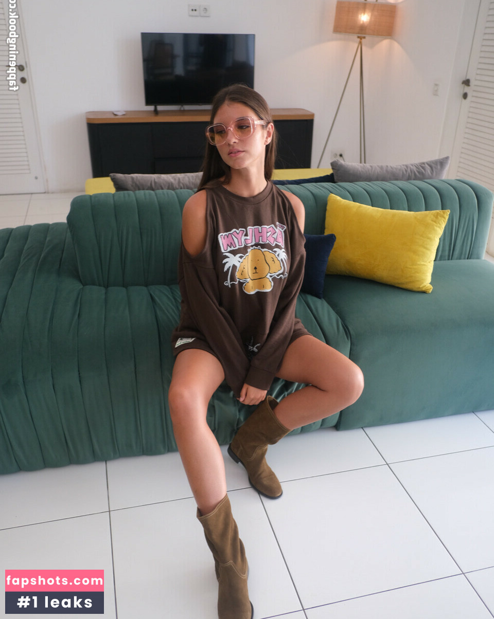 Rachelle Van Waardhuizen gallery photo #82