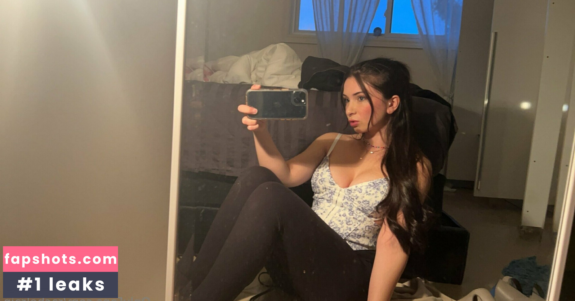 rachelrain gallery photo #27