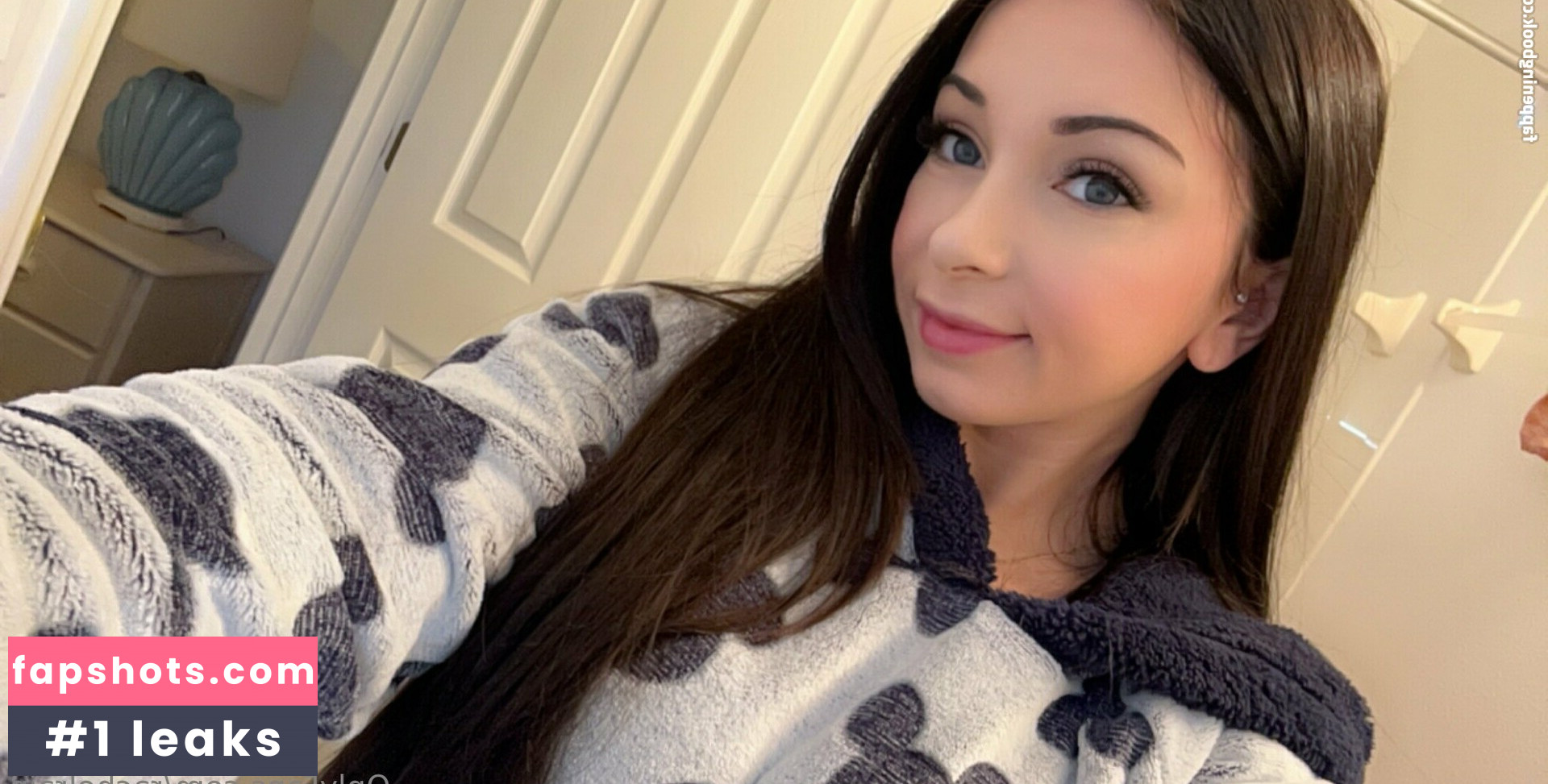 rachelrain gallery photo #45