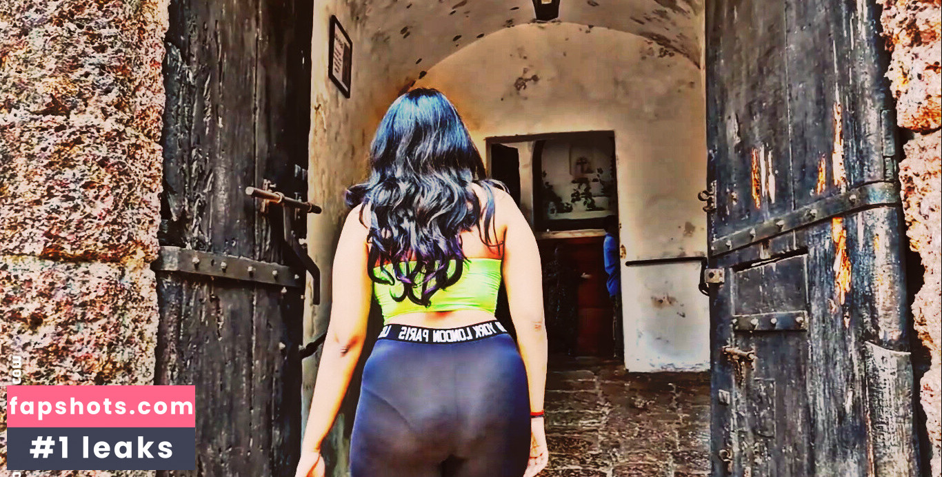 Radhika Maroo gallery photo #2