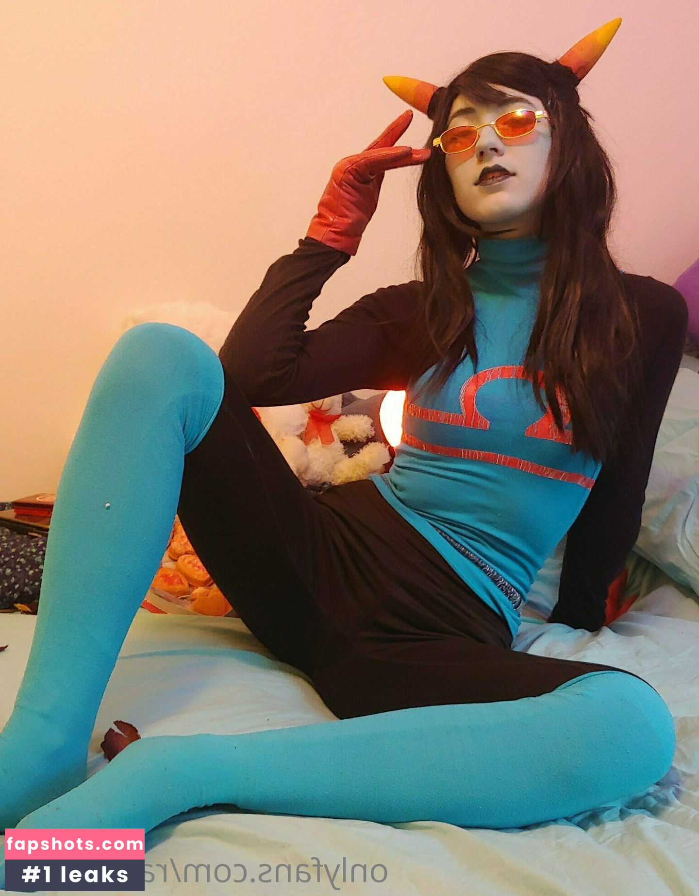 radiantkitsune Nude Leaks OnlyFans Photos #22 - LeakJerk