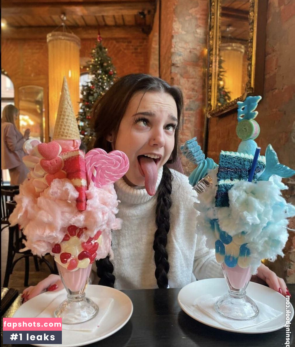 Radmila Maro Nude Leaks OnlyFans Photos #2 - Fapshots