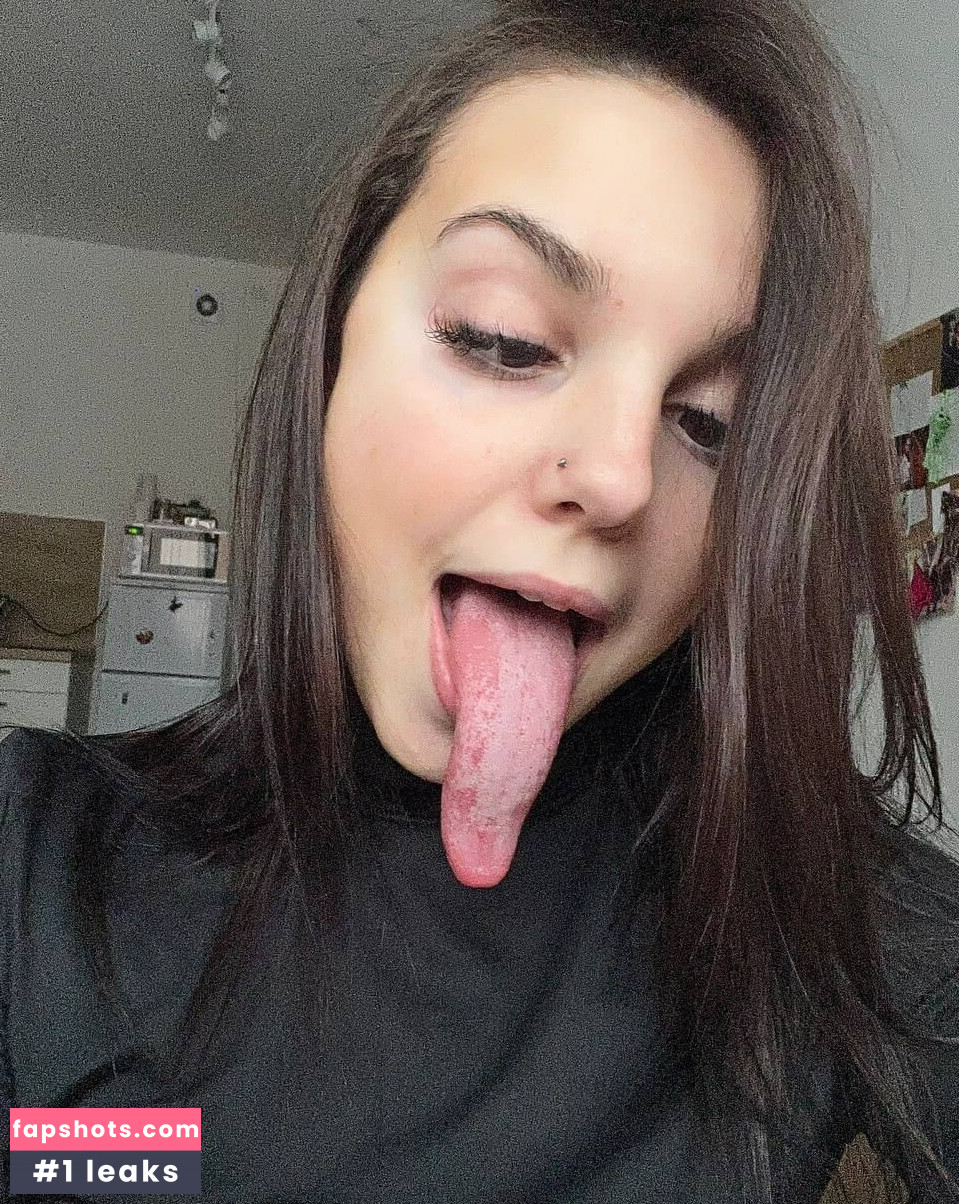 Radmila Maro Nude Leaks OnlyFans Photos #22 - Fapshots