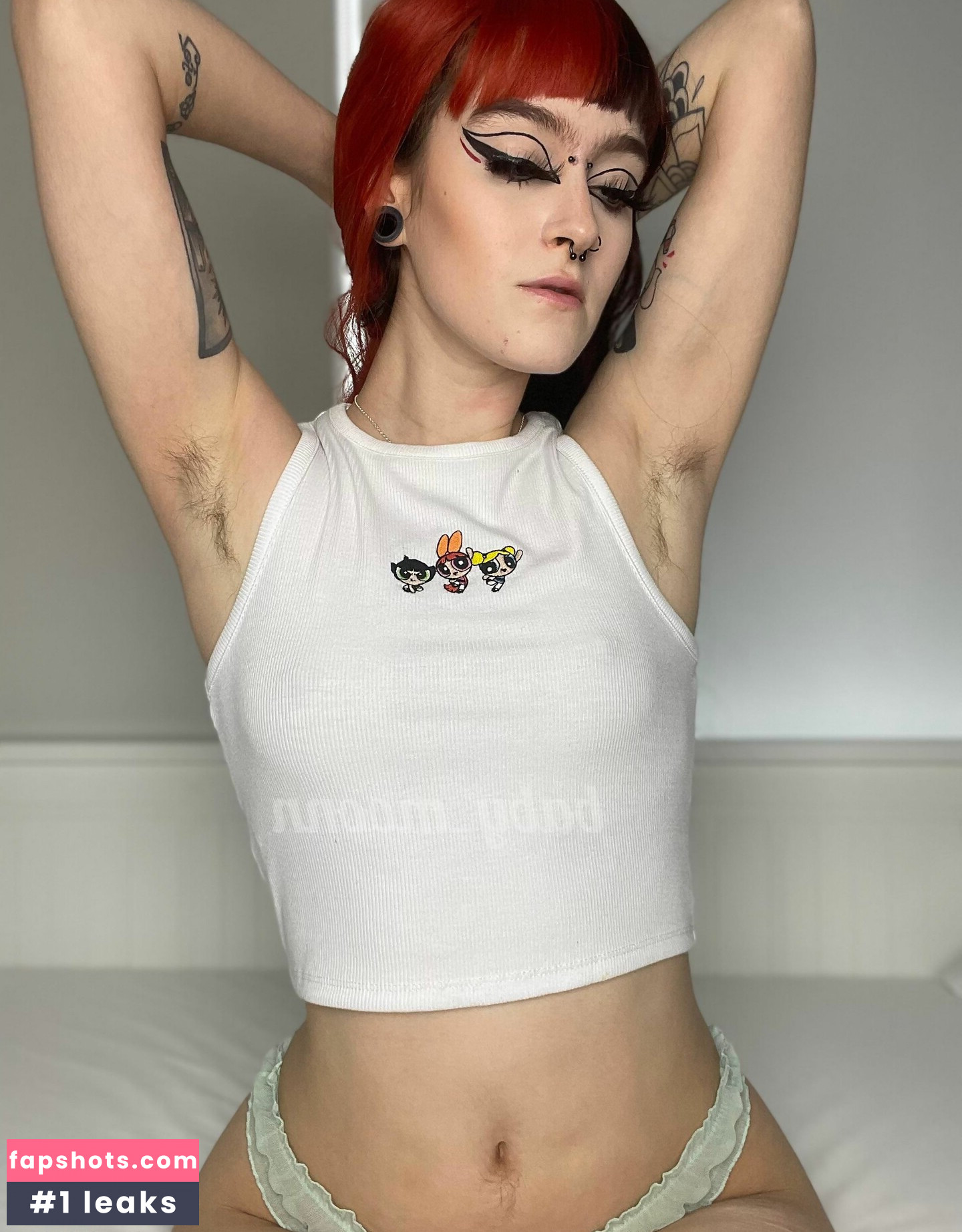 Rae Moonn gallery photo #15