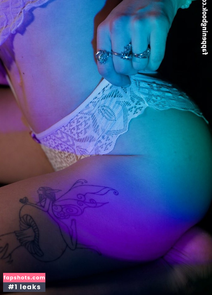 Rae gallery photo #4