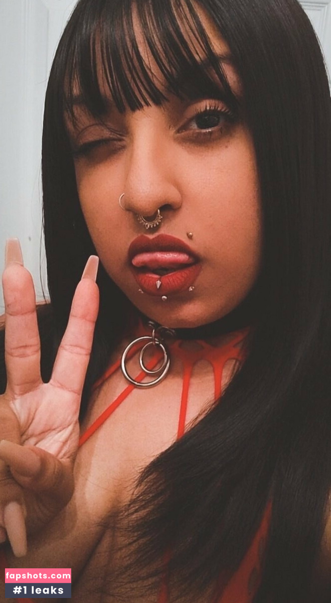 raeraejiggles Filtración Desnuda OnlyFans Foto #2 - Fapshots