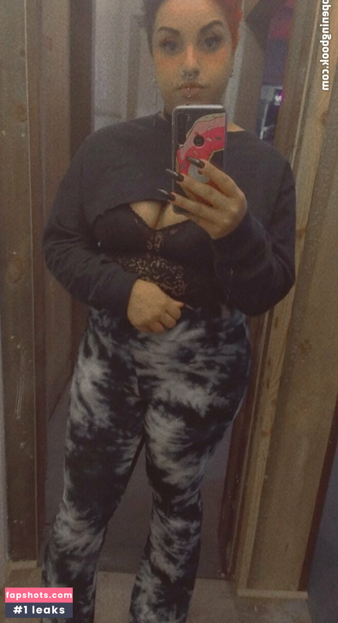 raeraejiggles Filtración Desnuda OnlyFans Foto #20 - Fapshots