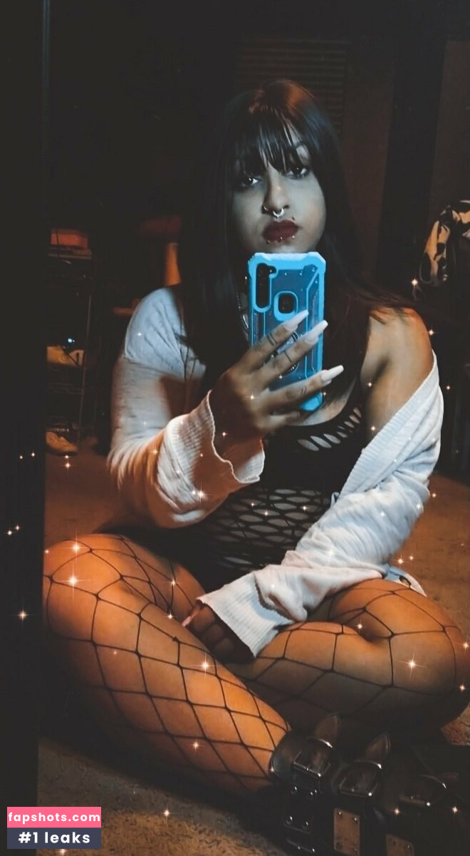 raeraejiggles Filtración Desnuda OnlyFans Foto #8 - Fapshots