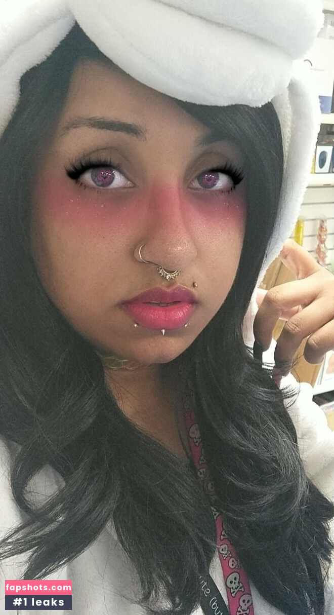 raeraejiggles Filtración Desnuda OnlyFans Foto #10 - Fapshots