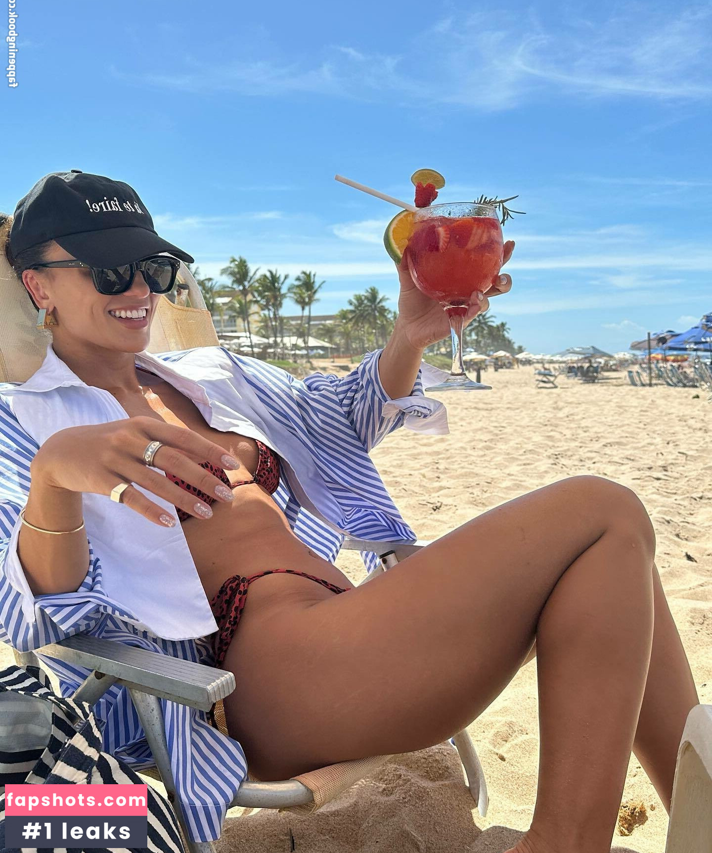 Rafa Kalimann gallery photo #25