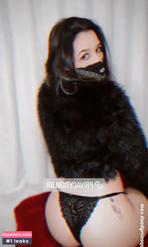 Rafaela Lopes nude babe gallery