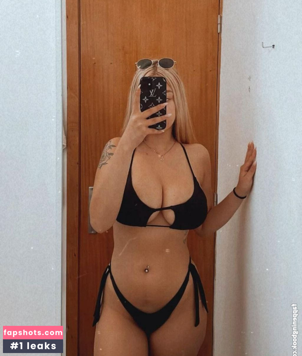 Rafaela Moutinho gallery photo #49