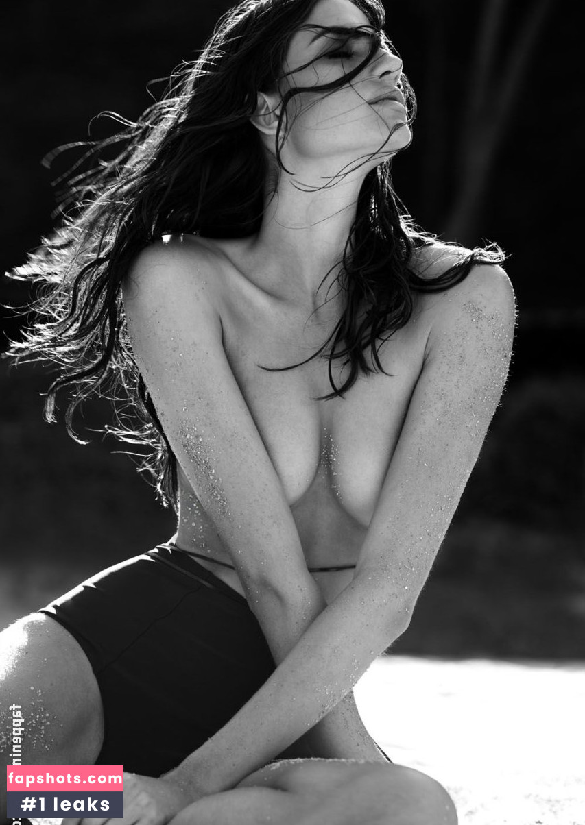 Rafaella Consentino gallery photo #3