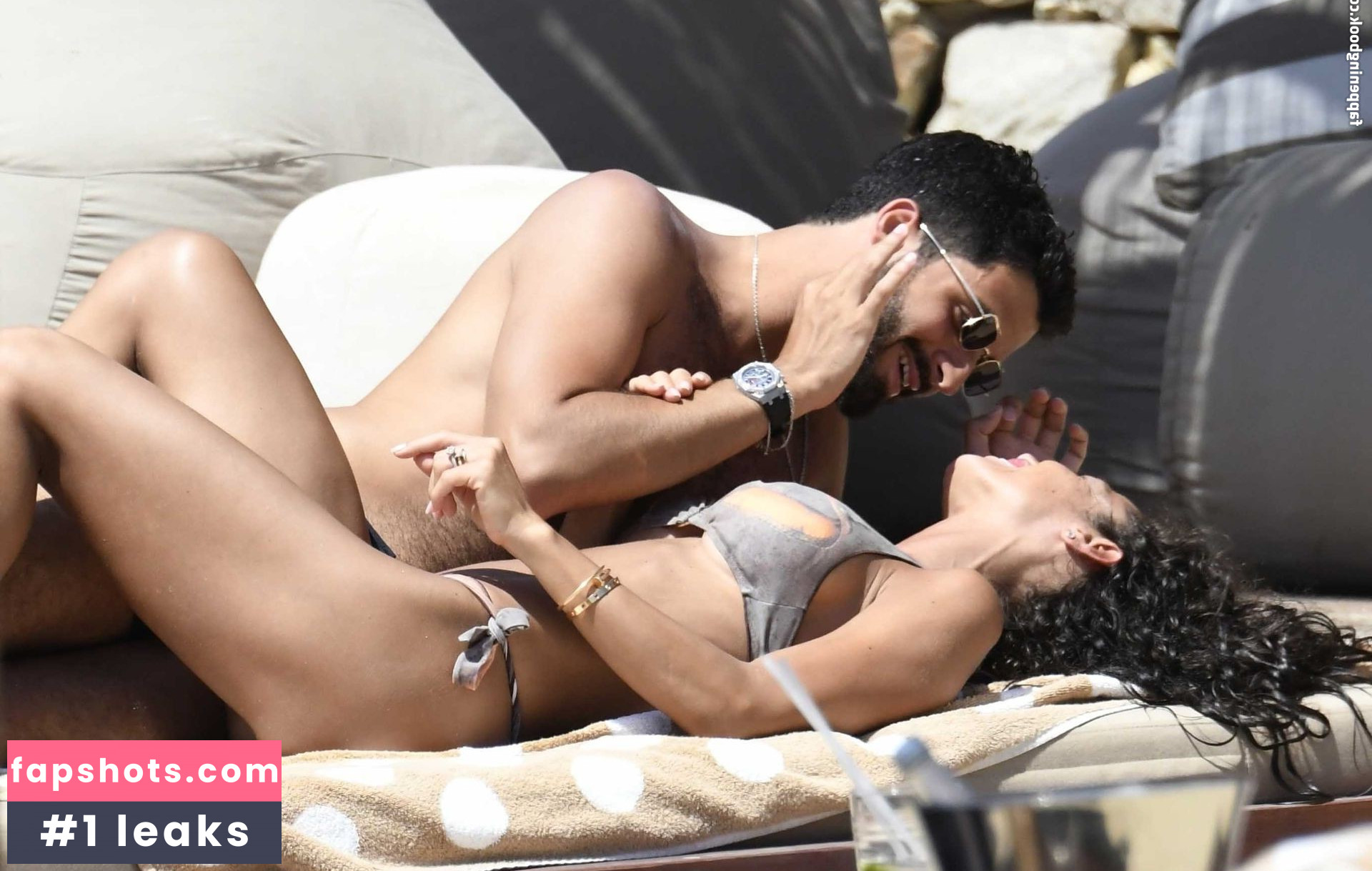 Raffaella Fico gallery photo #3