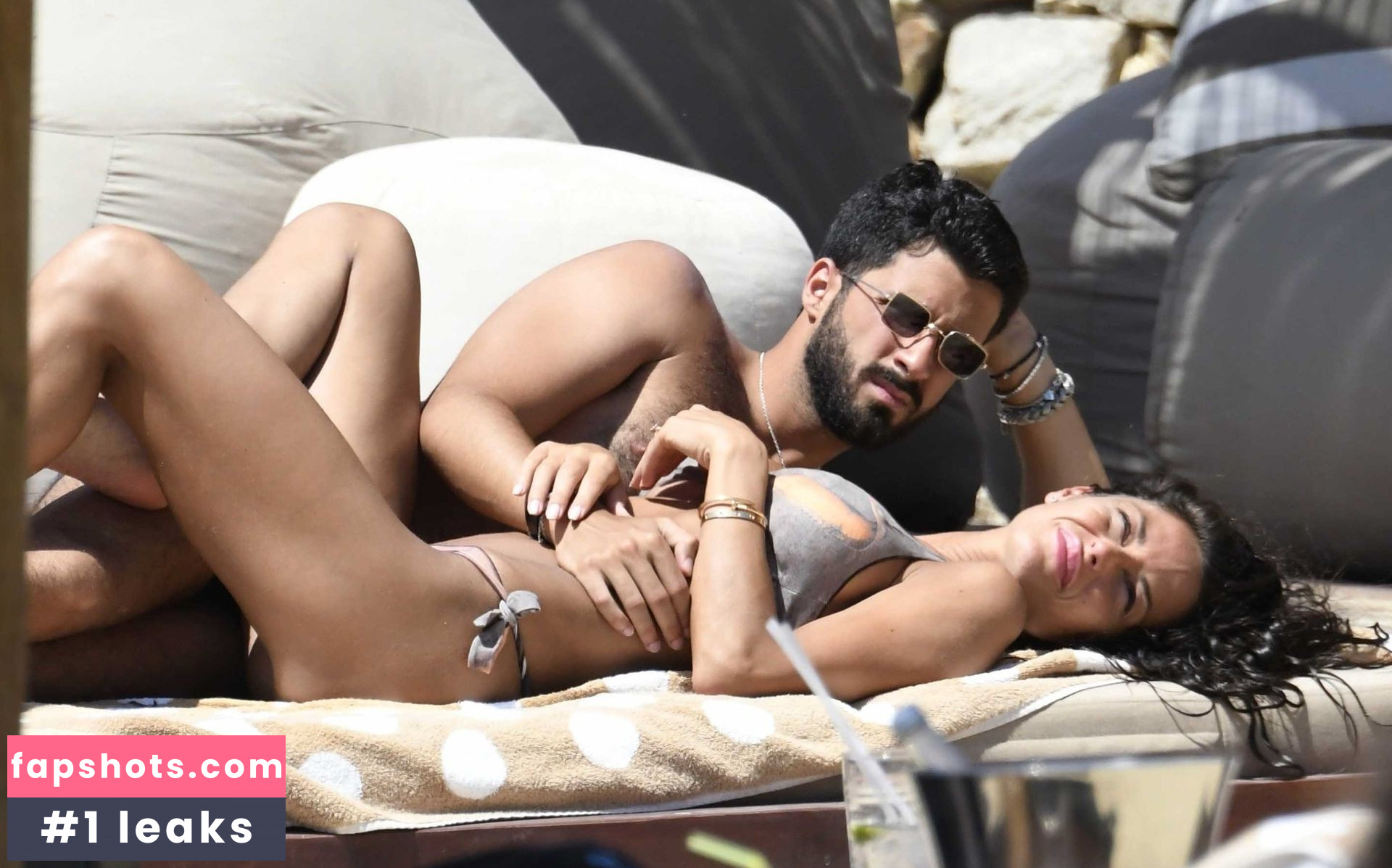 Raffaella Fico gallery photo #27