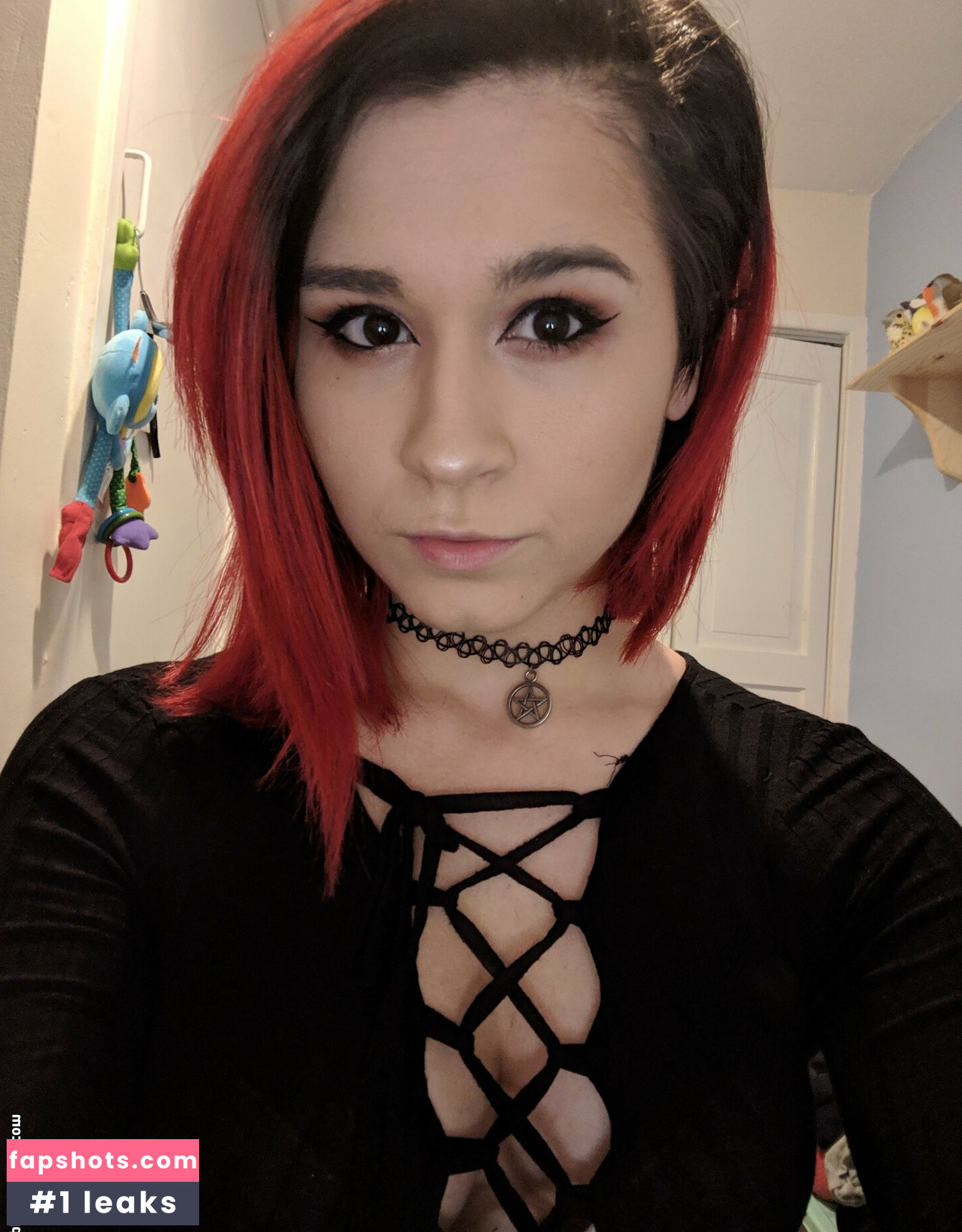 Rage Darling gallery photo #9