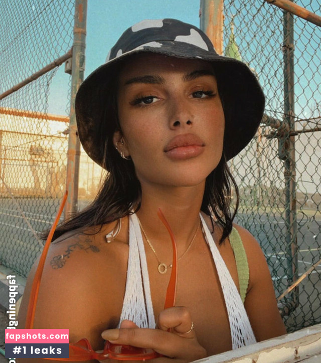 Raghad Hussain gallery photo #2