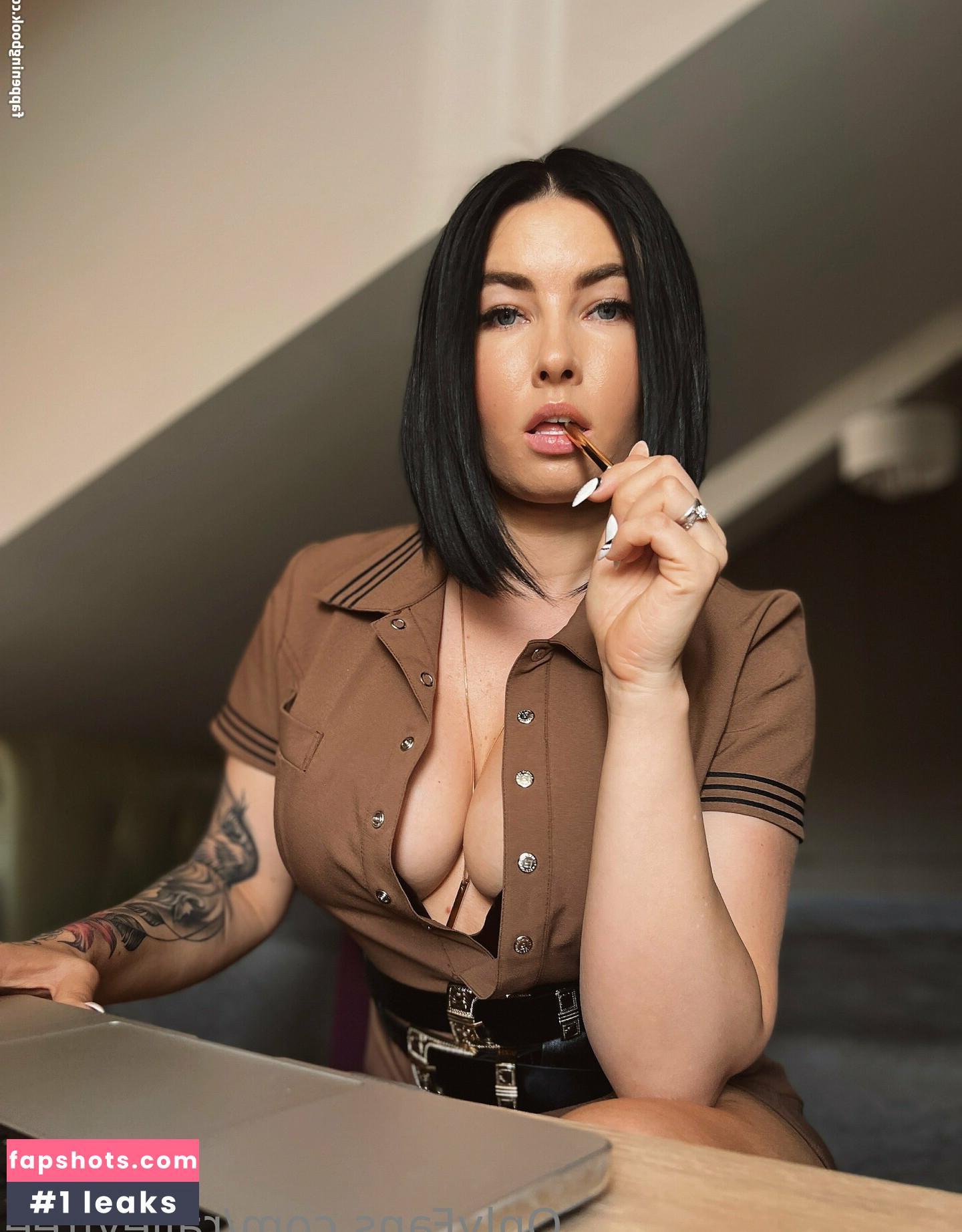 raileyfree nude babe gallery