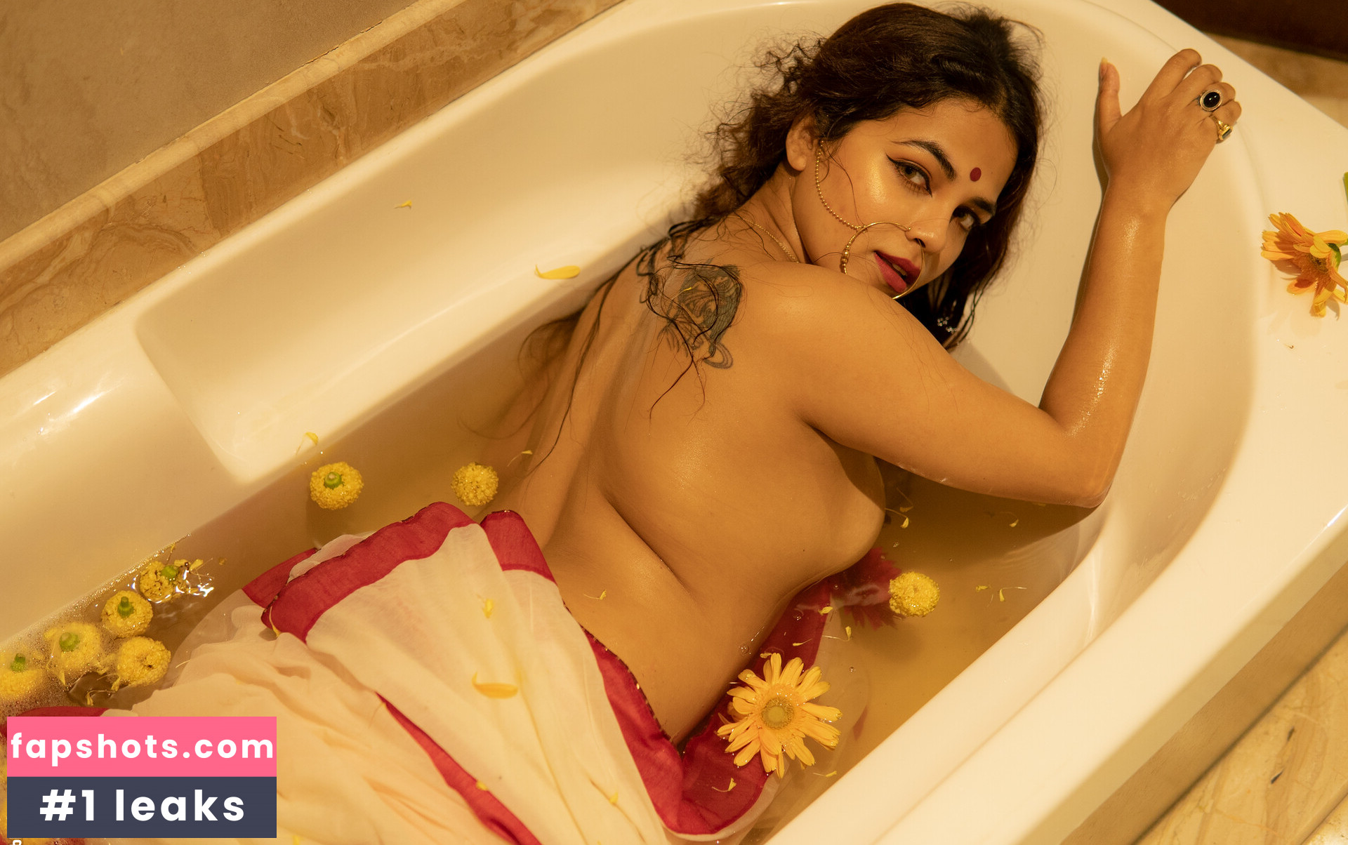 rainbowgal_chahat gallery photo #3