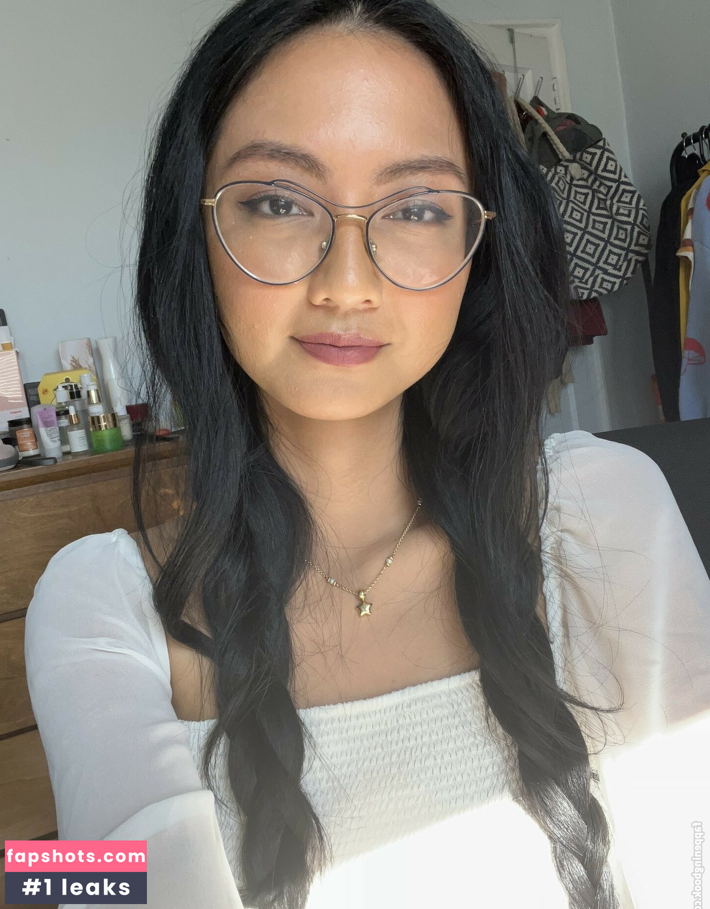 Raine gallery photo #16