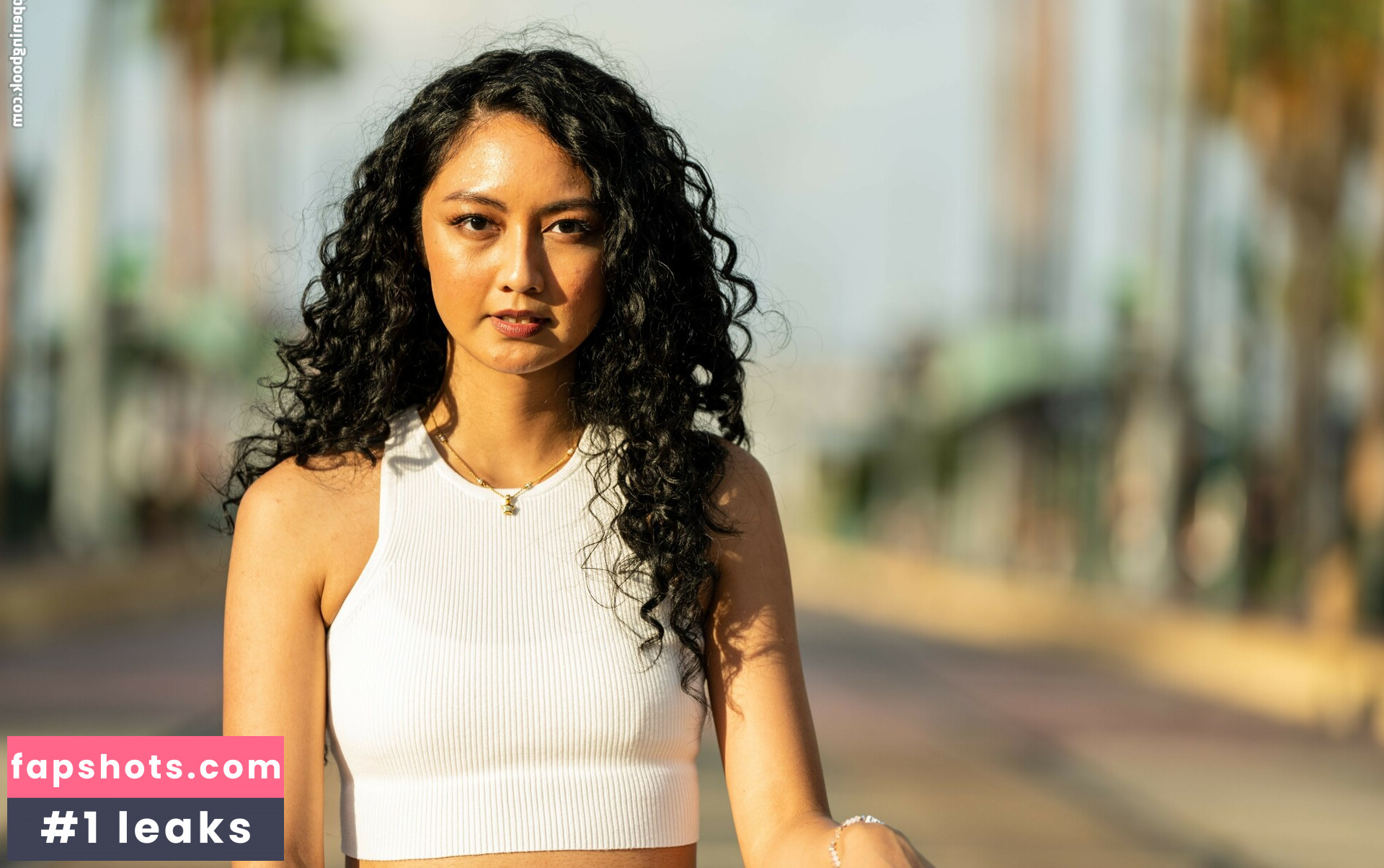 Raine gallery photo #18