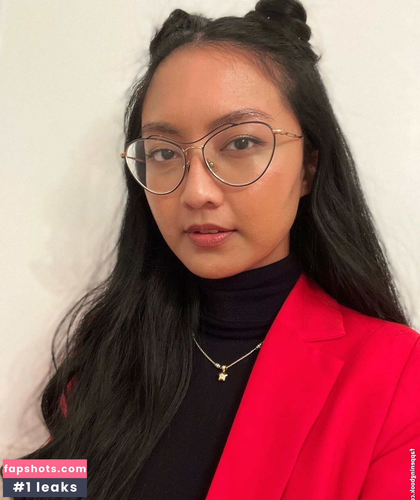 Raine gallery photo #25