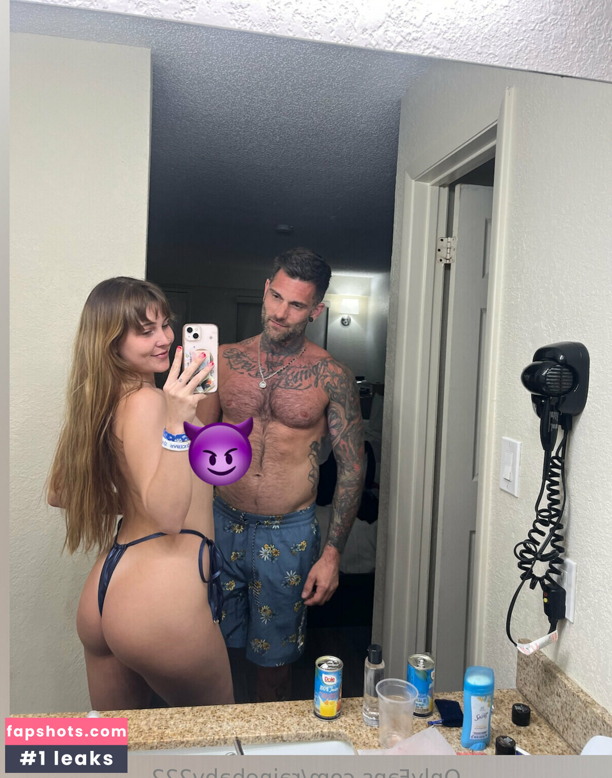 rainebaby222 nude babe gallery