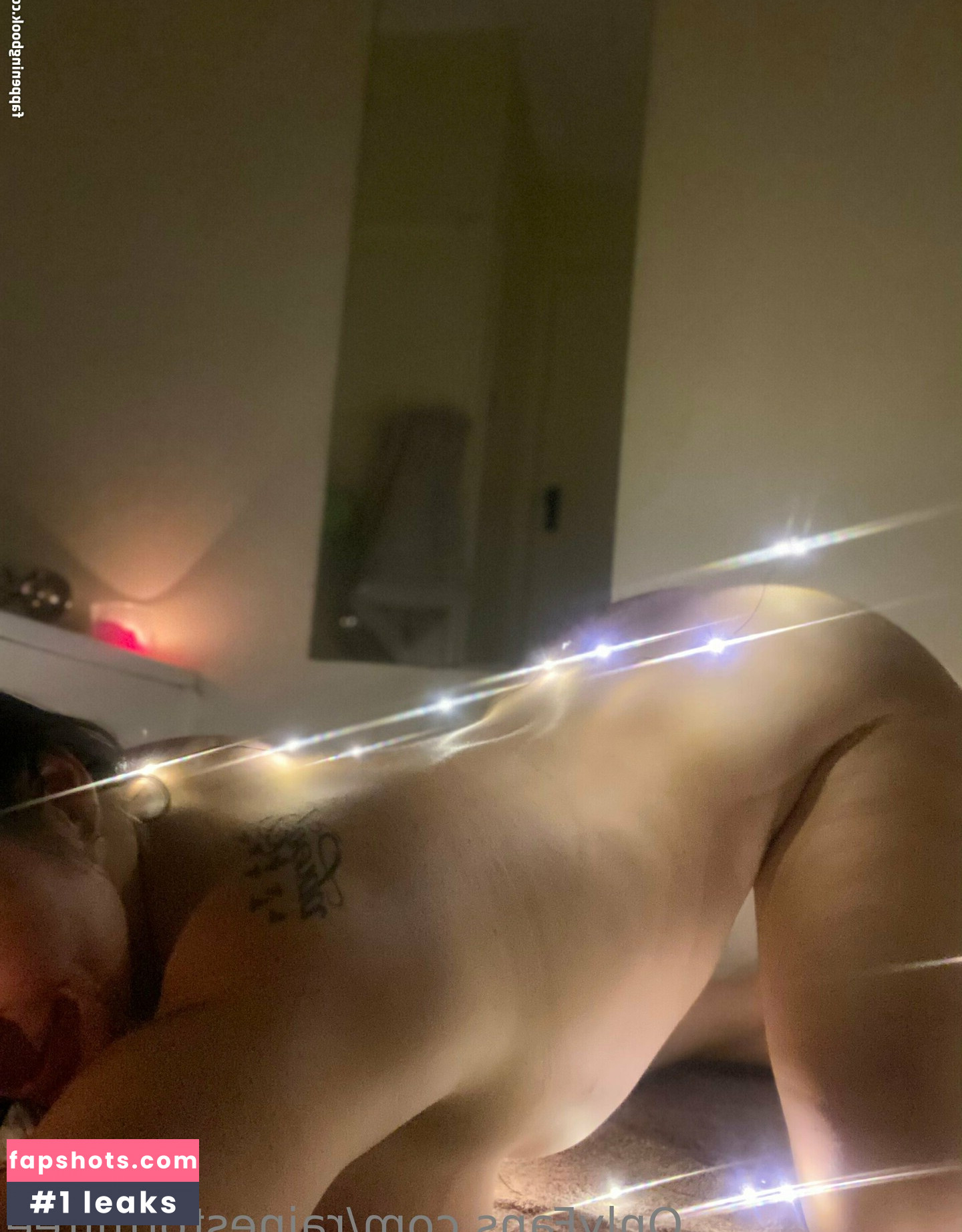 rainestormfree nude babe gallery