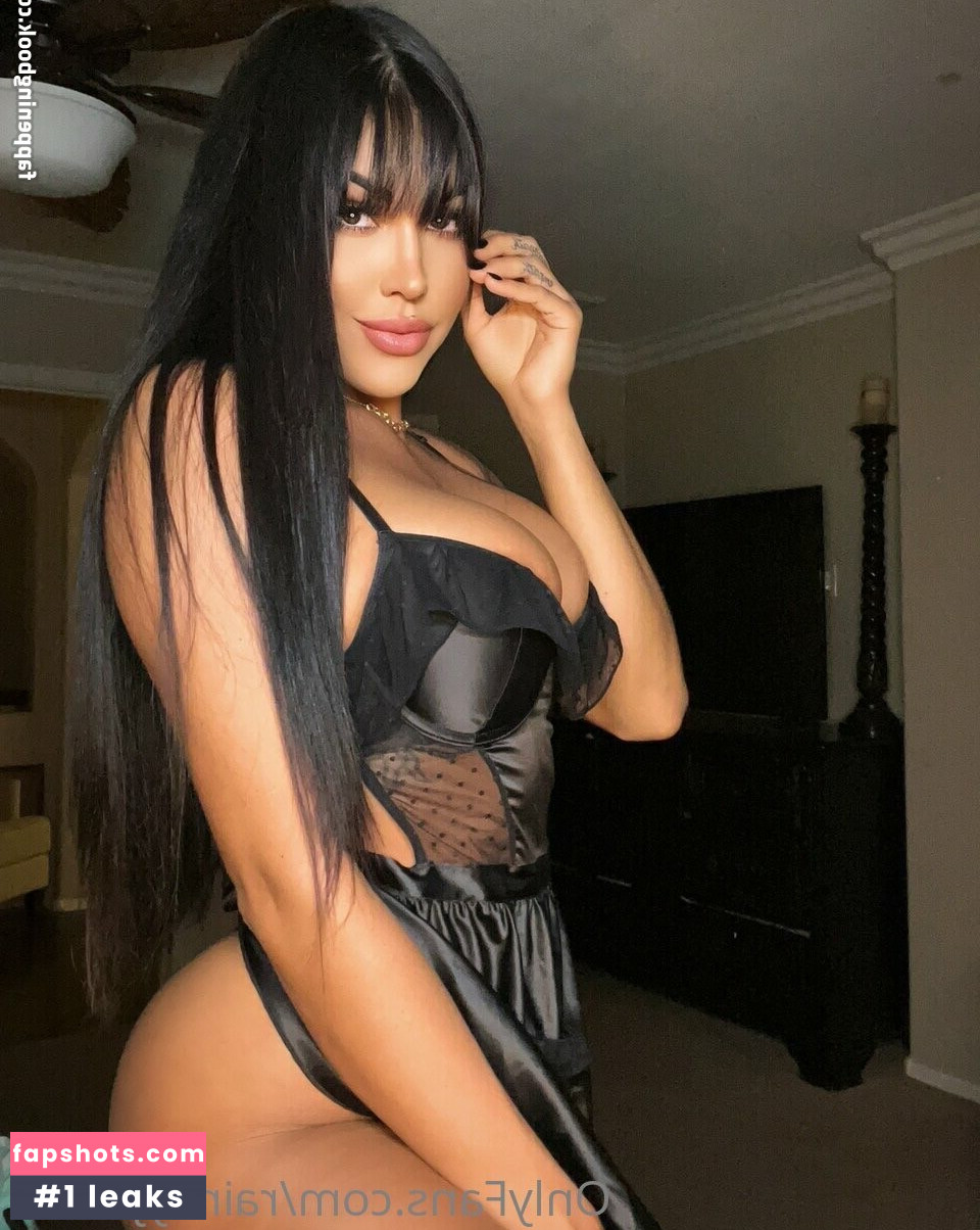 Rainey James nude babe gallery