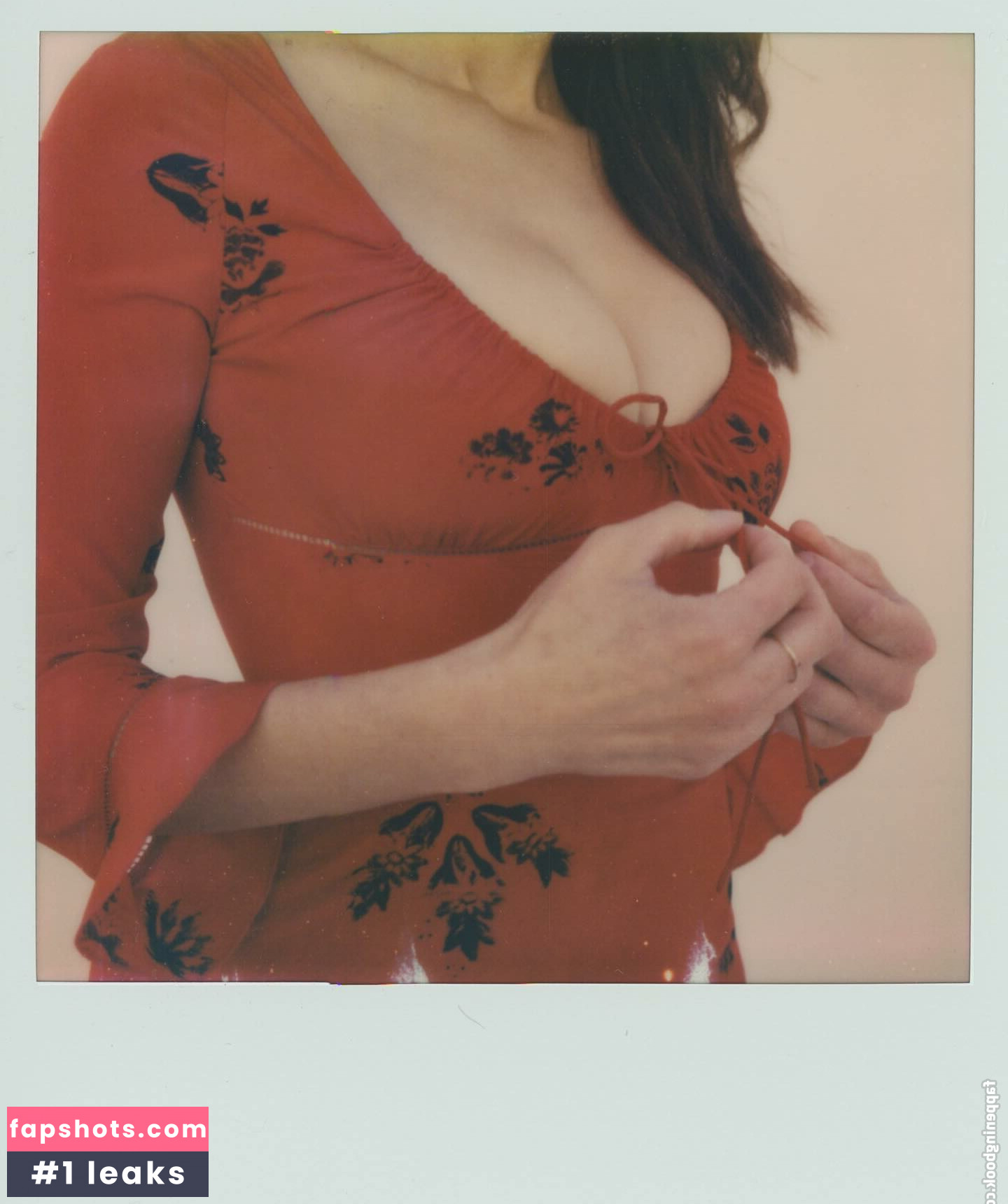 Rainey Qualley gallery photo #13