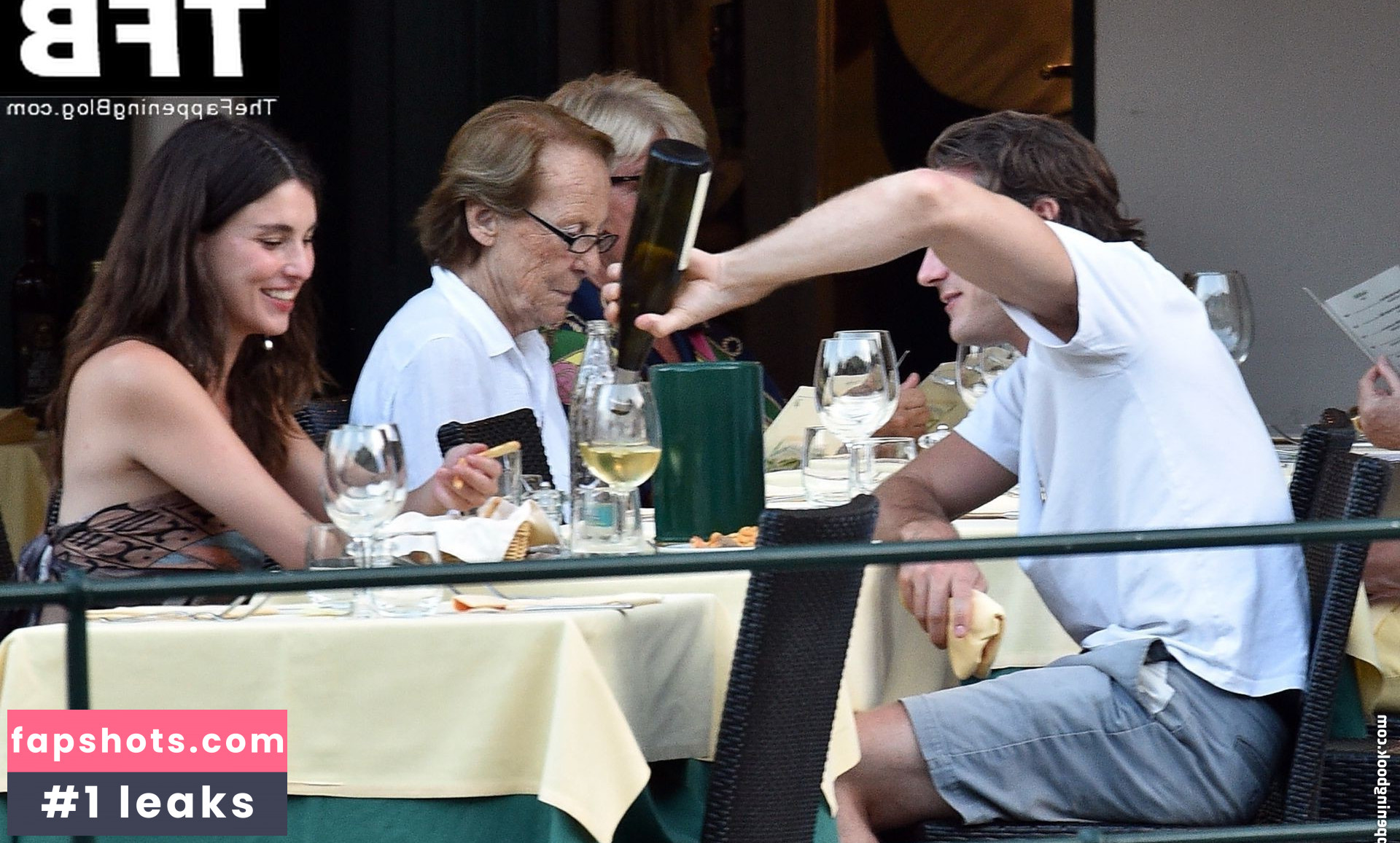 Rainey Qualley gallery photo #27