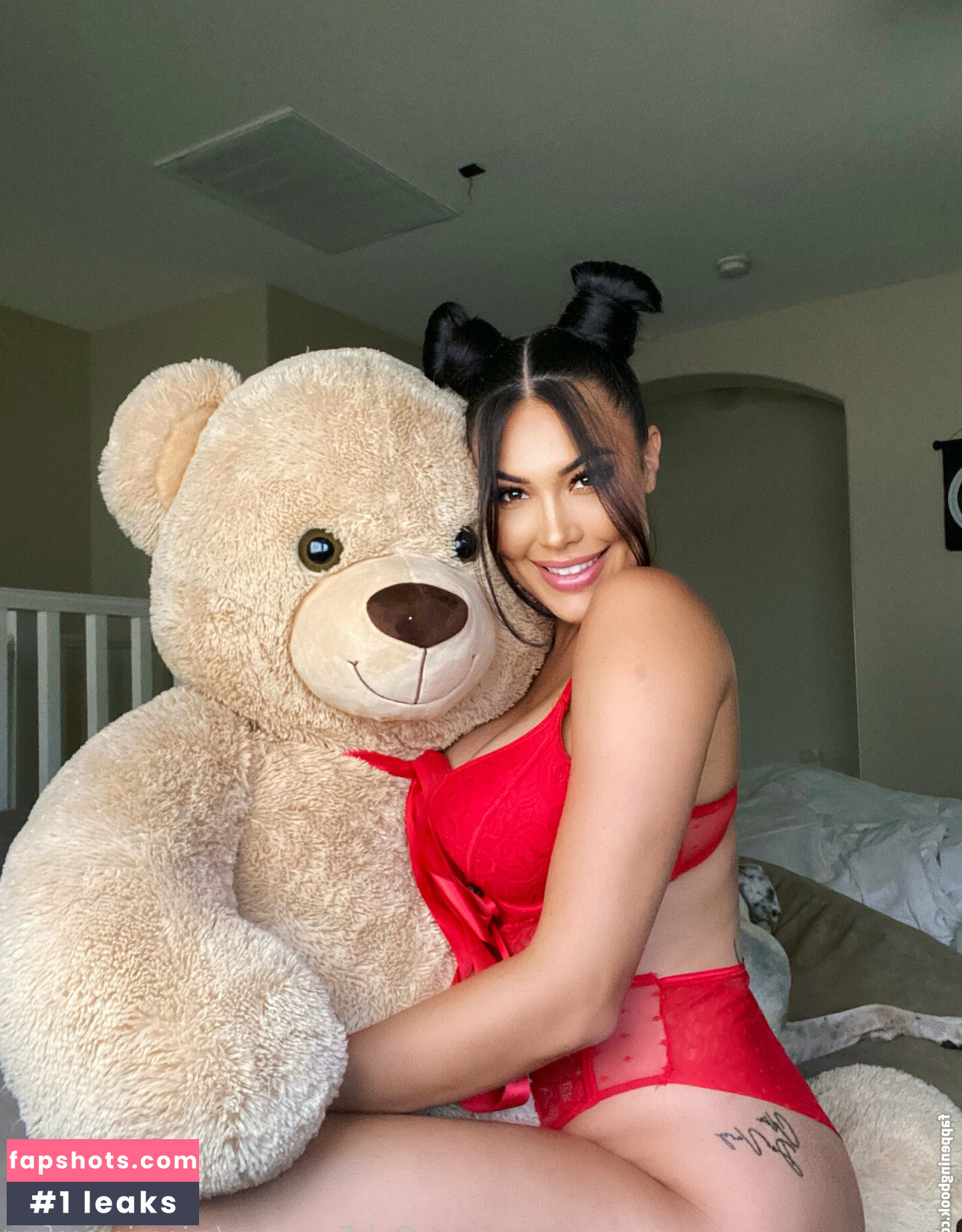 raineyjamesfree gallery photo #7