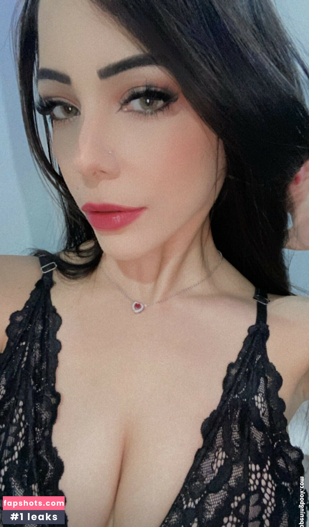 Raissa Gamazo gallery photo #40