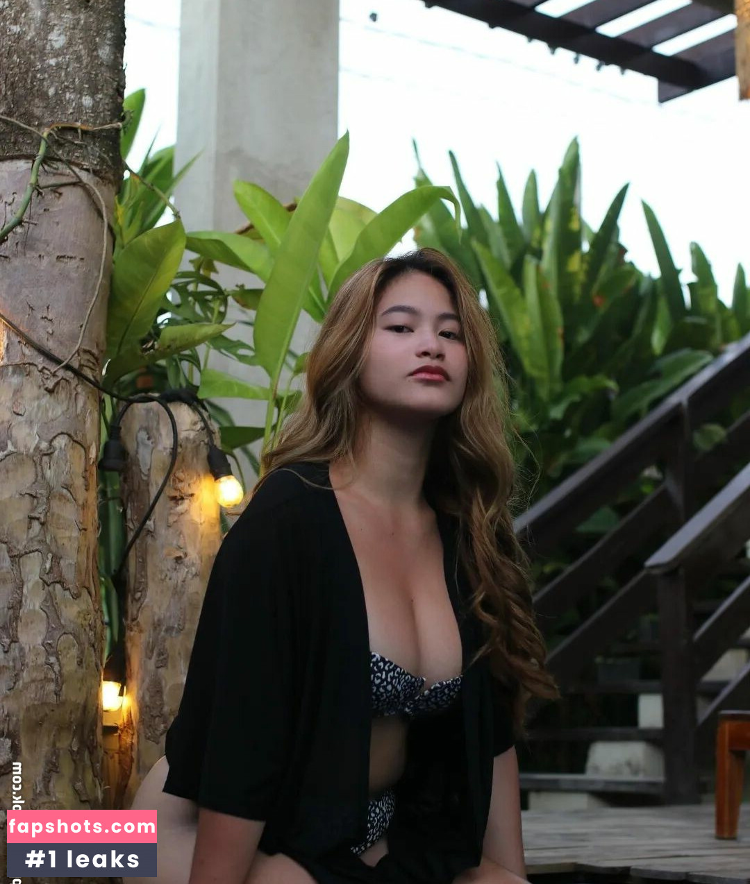 Raizah Fernandez gallery photo #14