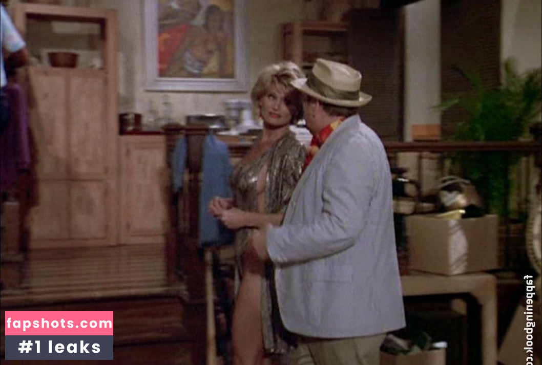 Randi Brooks gallery photo #25