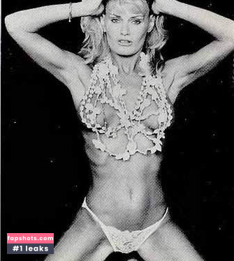 Randi Brooks gallery photo #40