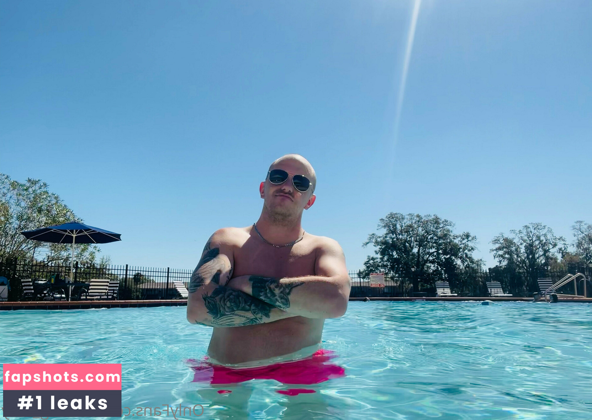 ranting_riley gallery photo #16