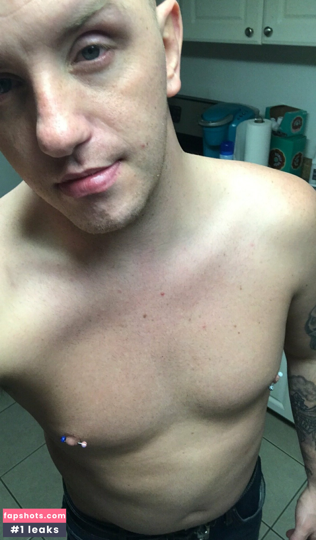 ranting_riley gallery photo #18