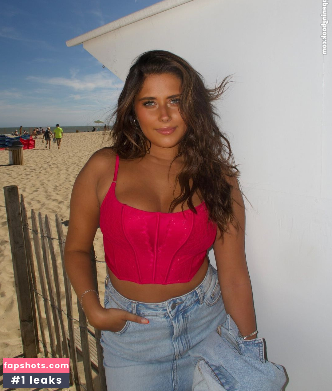 Raphaella Deuringer gallery photo #6