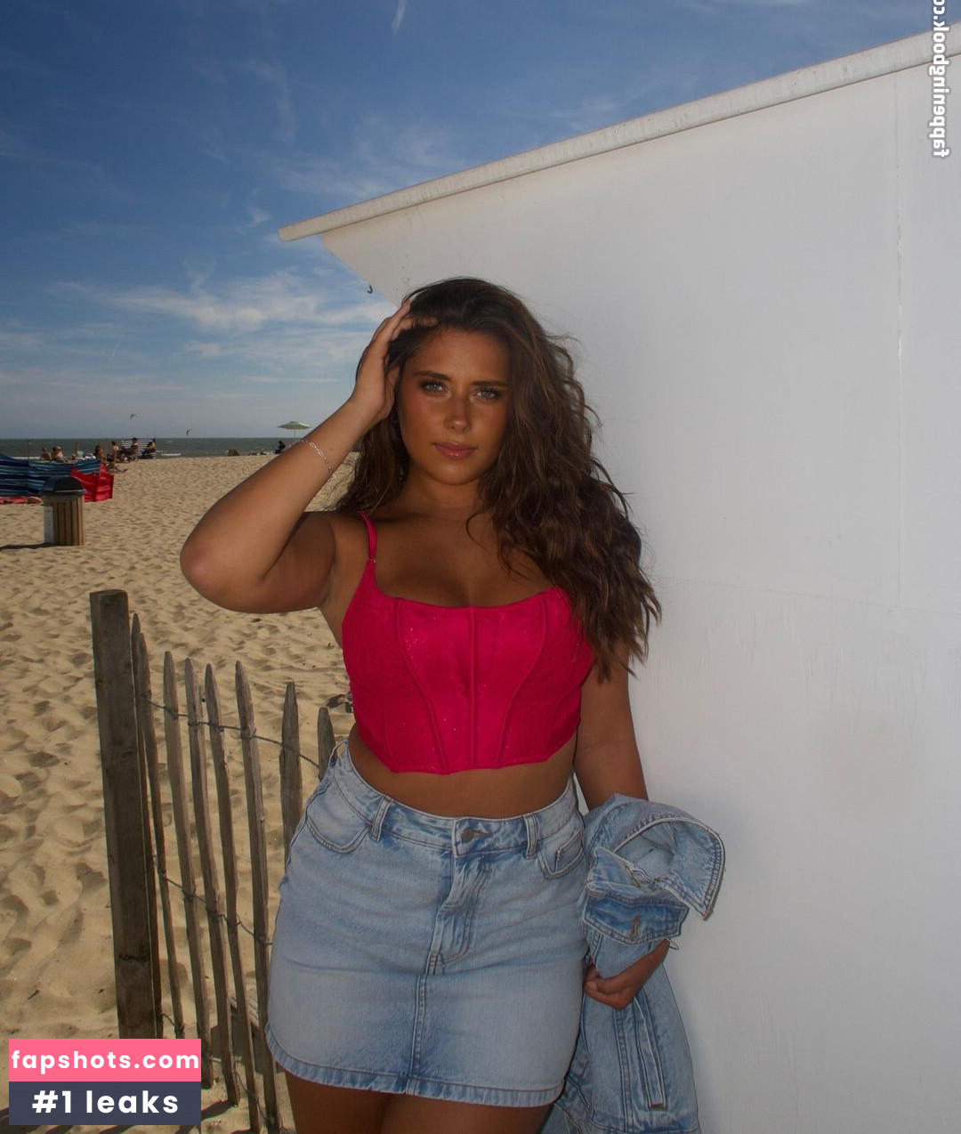 Raphaella Deuringer gallery photo #9