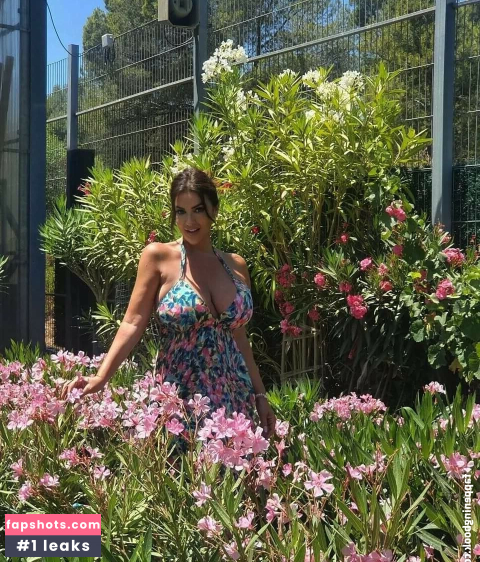 Raquel Sanchez gallery photo #16