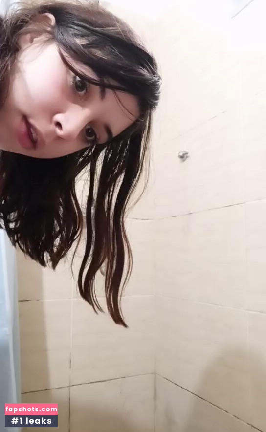 Ratoncita nude babe gallery