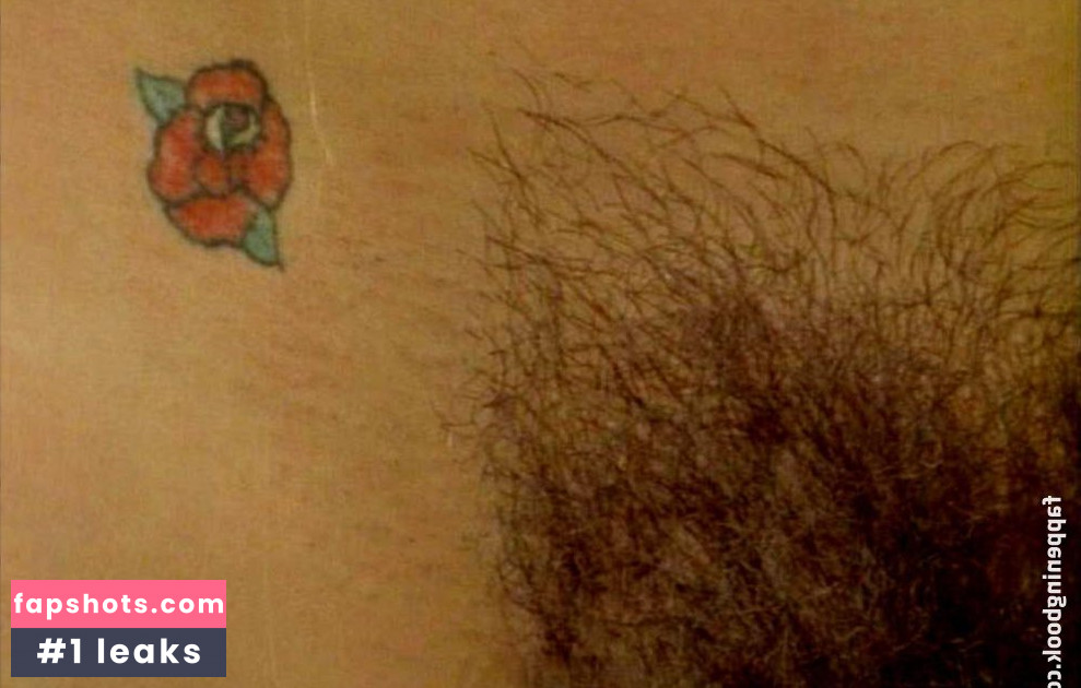 Raven De La Croix gallery photo #5