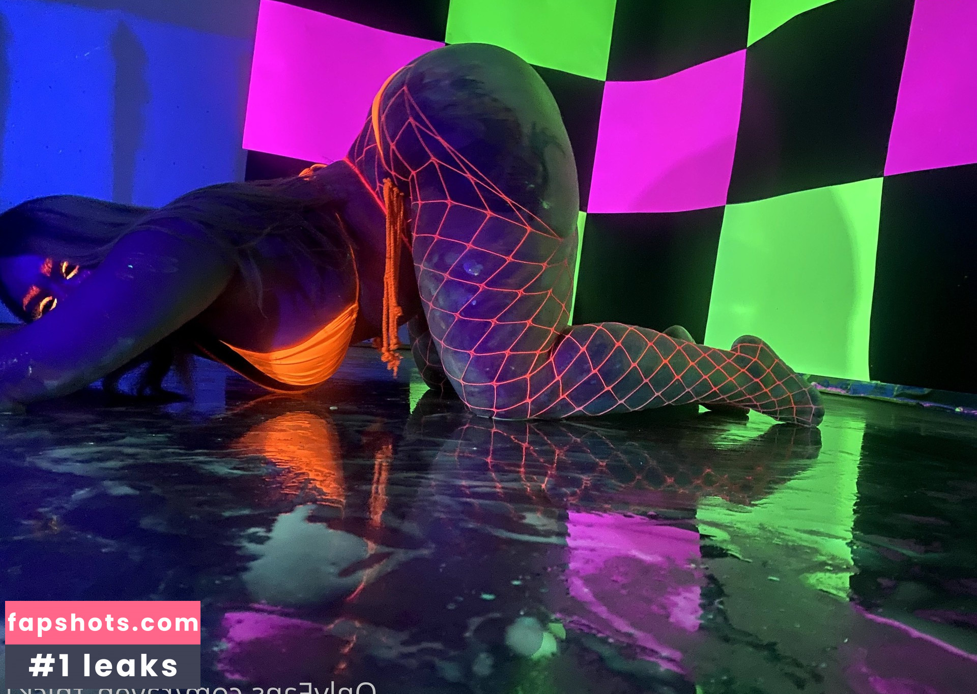 Raven Thick gallery photo #50