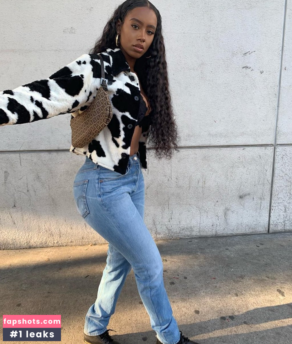 Raven Tracy gallery photo #105